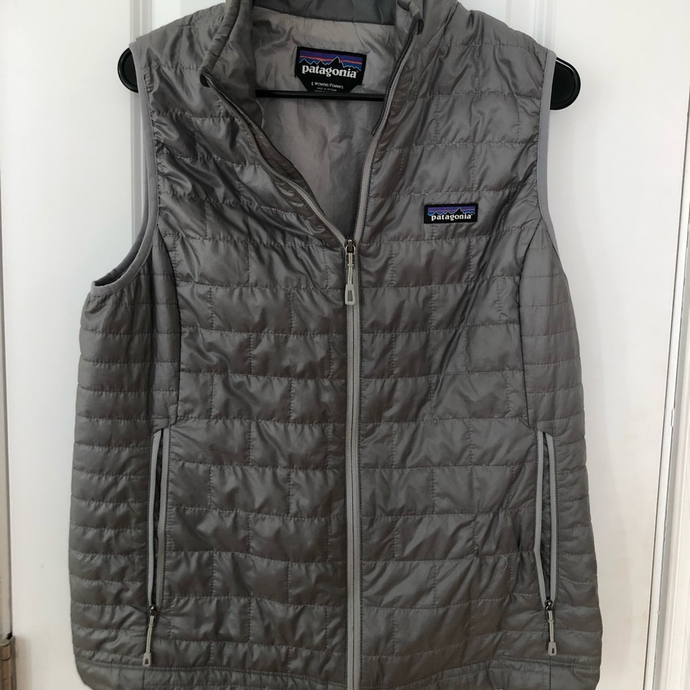 Women’s Patagonia Vest (Gray)